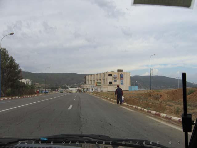 VOYAGE ORAN SEPTEMBRE 2006 230 14 sept. 06 - matin -ROUTE DE LA CORNICHE JUSQU AUX ANDALOUSES.JPG